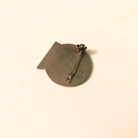 Vtg Blue  Mountain Skiing Pin Turtle on Skis - Picture 4 of 6